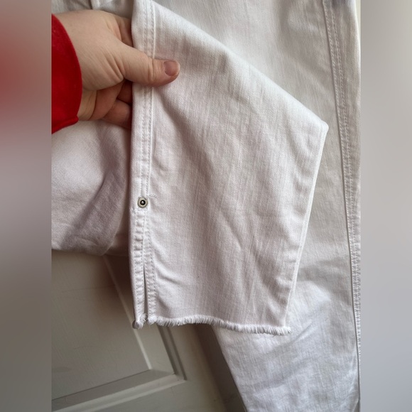 J. McLaughlin Women’s White Denim Cropped Raw Hem Side Slit Jeans Size 4 - Picture 4 of 7
